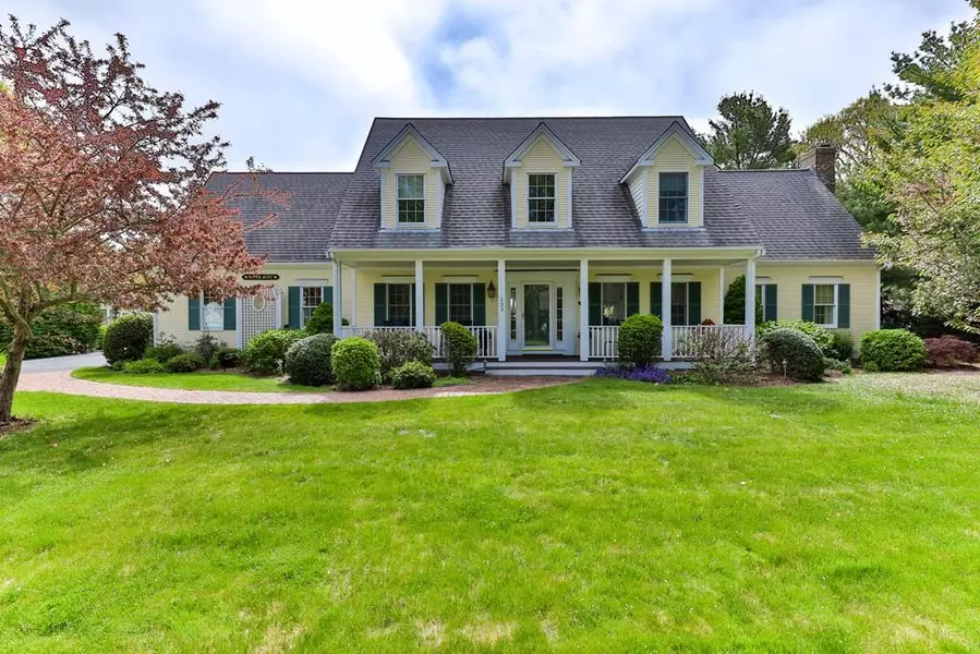 133 Riverside Dr, Harwich, MA 02671