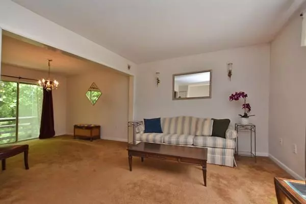 Millville, MA 01529,96 Killiney Woods