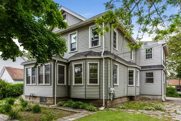 Springfield, MA 01108,32 Shamrock St