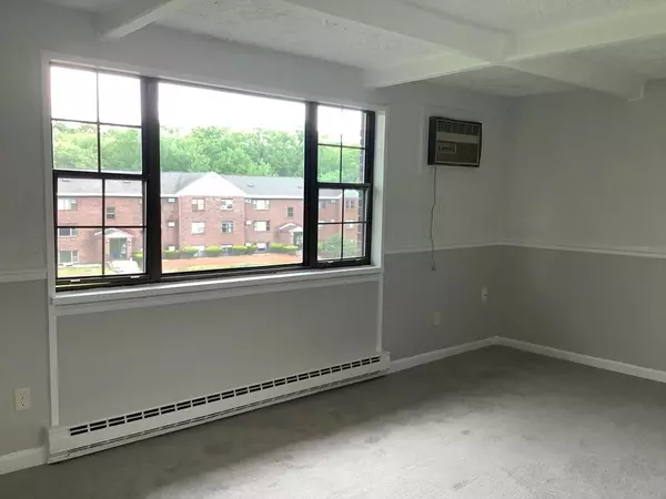 41 Spencer Rd #36, Boxborough, MA 01719