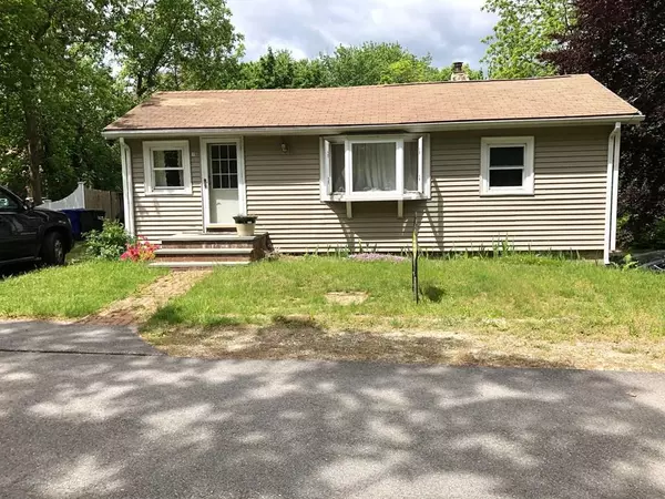 15 Meserve St, Hopkinton, MA 01748