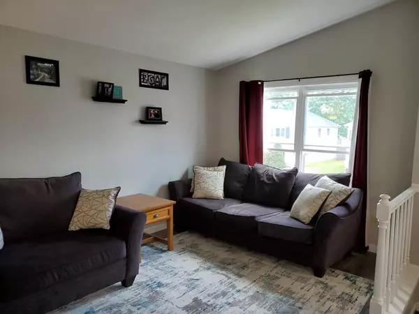 Cumberland, RI 02864,5 Ford Avenue