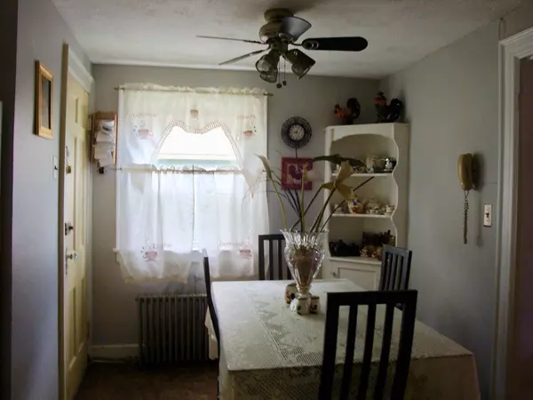 Southbridge, MA 01550,493 Hamilton St