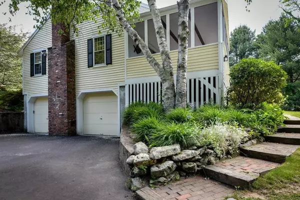 Sherborn, MA 01770,36 Woodland St.