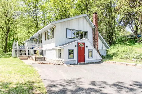 343 Vine St, Athol, MA 01331