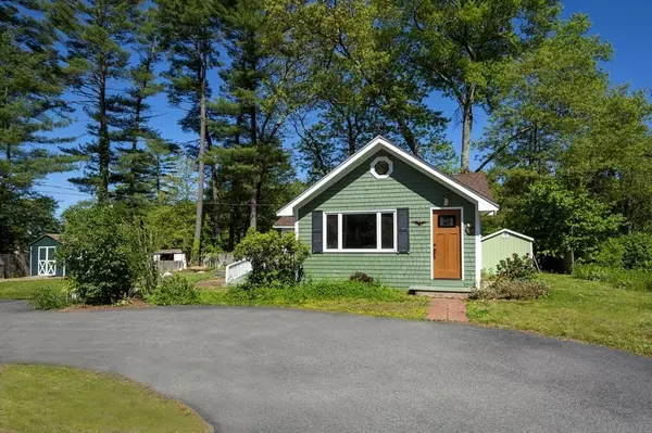 26 Pinecrest Ave, Pembroke, MA 02359