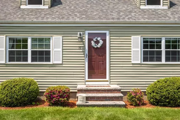 Plainville, MA 02762,10 Park Ave