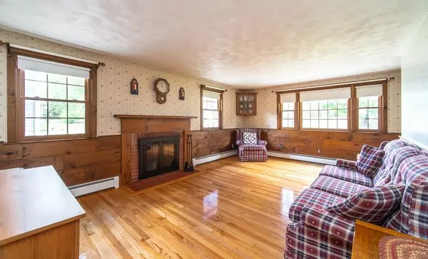 Springfield, MA 01119,184 Patricia Cir