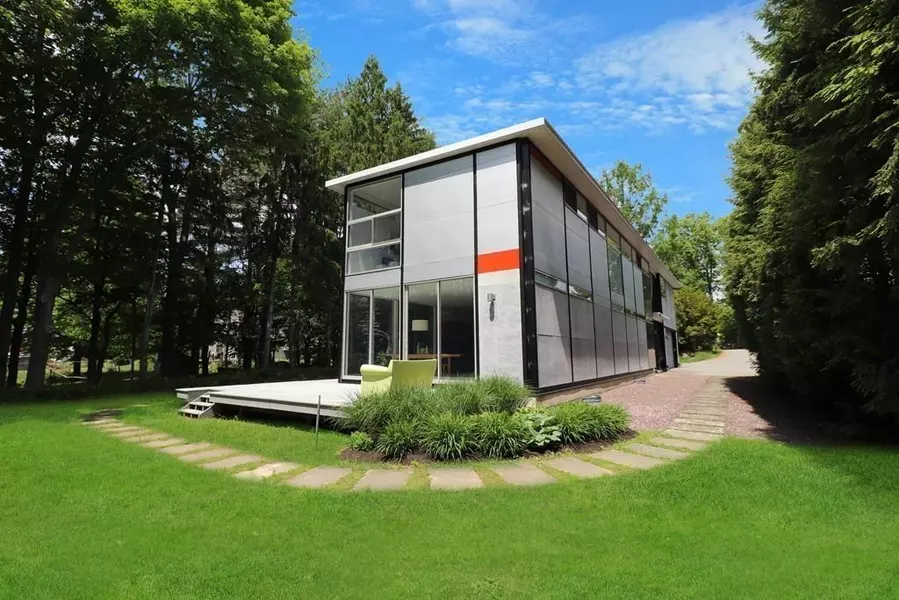 34 Old Sudbury Rd, Lincoln, MA 01773