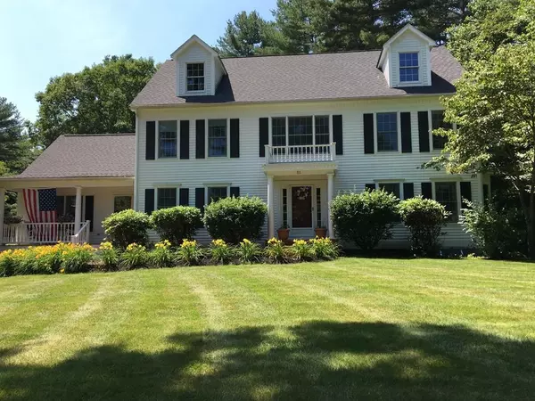 51 Country Way, Medfield, MA 02052