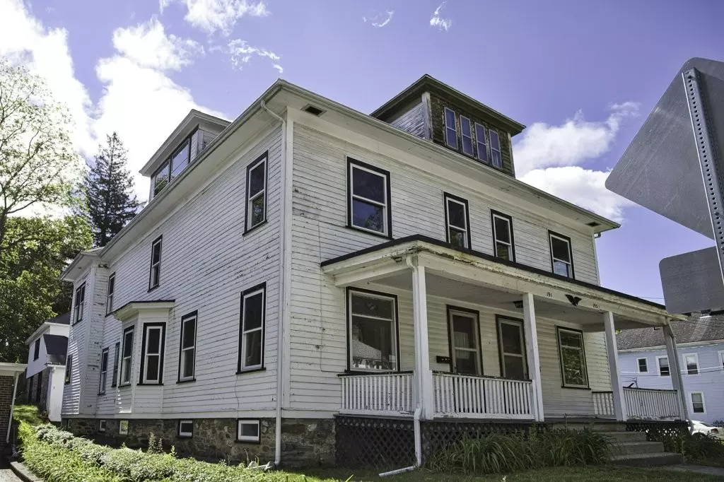 Southbridge, MA 01550,191 Marcy St