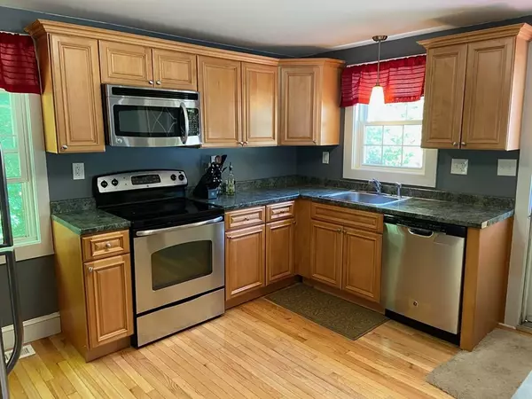 Townsend, MA 01474,12 Scott Rd.