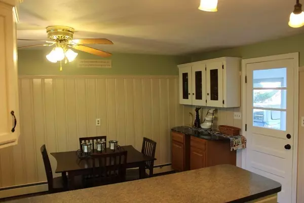 Auburn, MA 01501,4 Pickering St