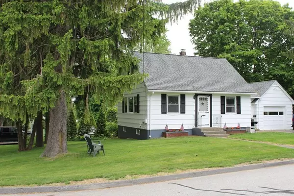 Auburn, MA 01501,4 Pickering St