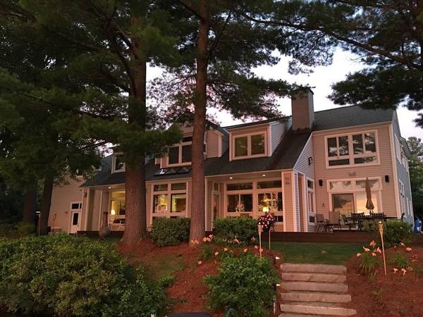 100 Lakeside Ave, Webster, MA 01570