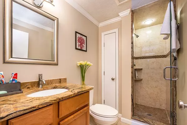 Acton, MA 01720,2 Beth Circle #2