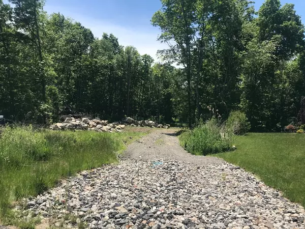 Lot 10 Johemi Trail, Swansea, MA 02777