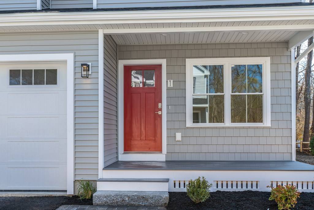 Chelmsford, MA 01824,152 Turnpike Road #4