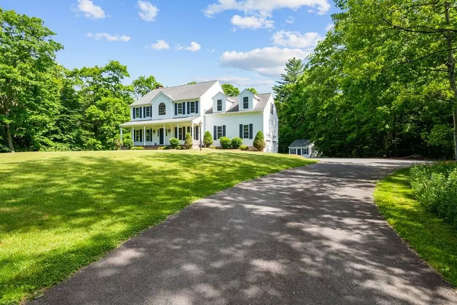 19 Hunt Drive, Rehoboth, MA 02769