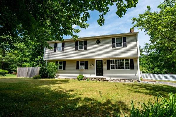 128 S Main St, Carver, MA 02330