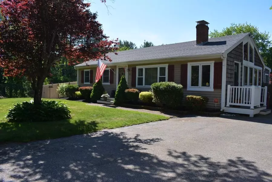 539 Plymouth St, Middleboro, MA 02346