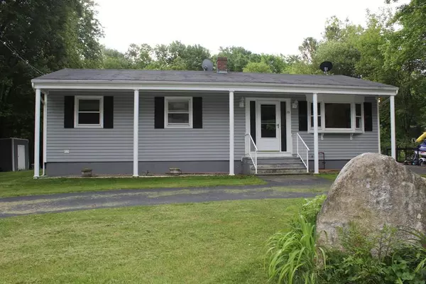 75 Benoit St, Westport, MA 02790