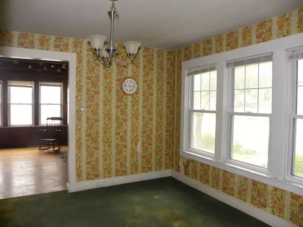 Southbridge, MA 01550,114 Litchfield Ave