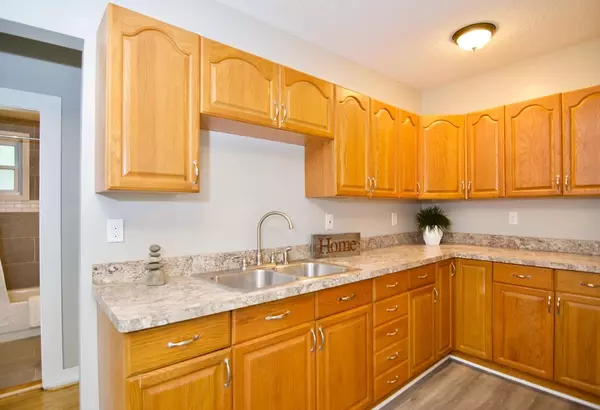 Springfield, MA 01105,31 Knox St
