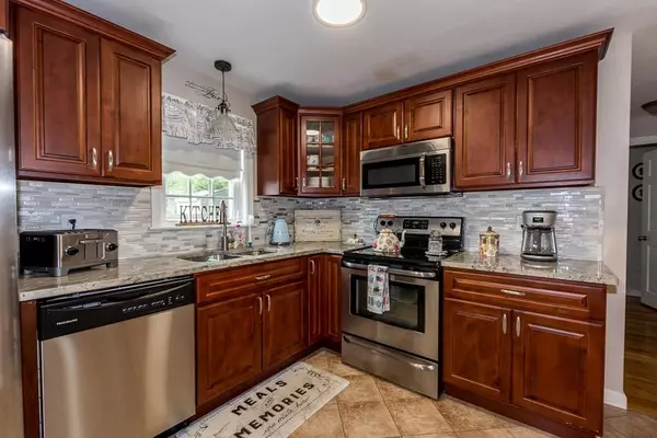 Attleboro, MA 02703,54 Greenwich St