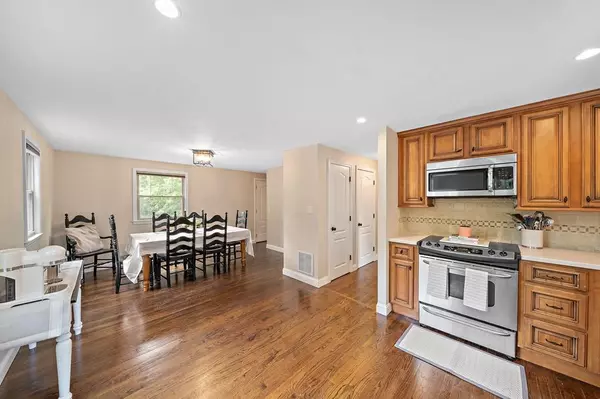 Abington, MA 02351,104 Loganberry Drive