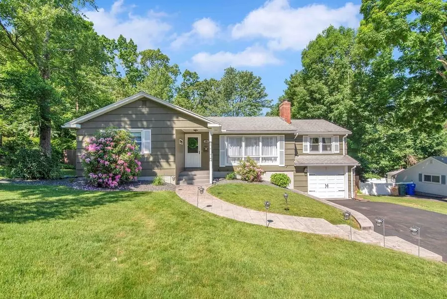 128 East Allen Ridge Rd, Springfield, MA 01118