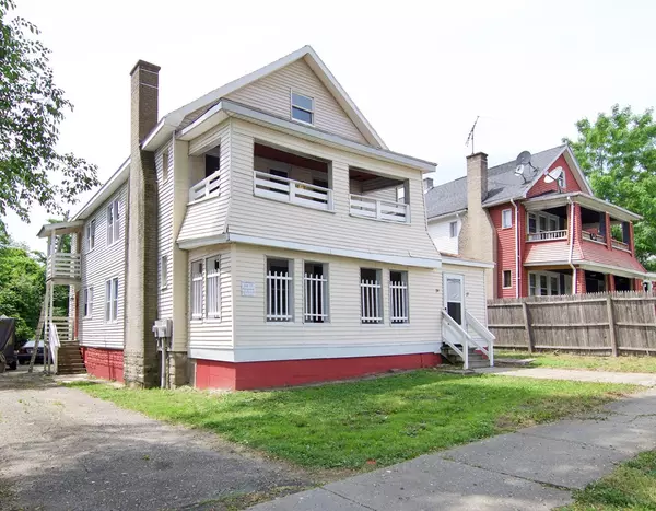 72-74 Clifton Ave, Springfield, MA 01105