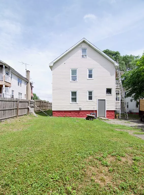 Springfield, MA 01105,72-74 Clifton Ave