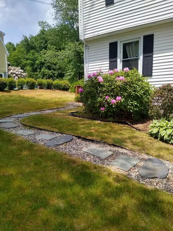West Springfield, MA 01089,111 Beacon Hill