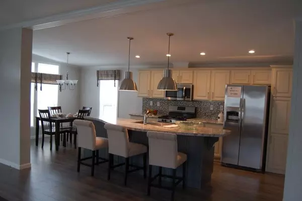 West Bridgewater, MA 02379,17 E J Medairos Way