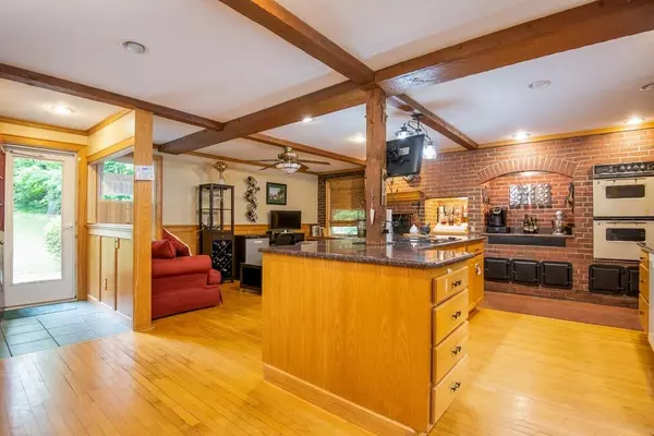 Southbridge, MA 01550,71 Park Ave