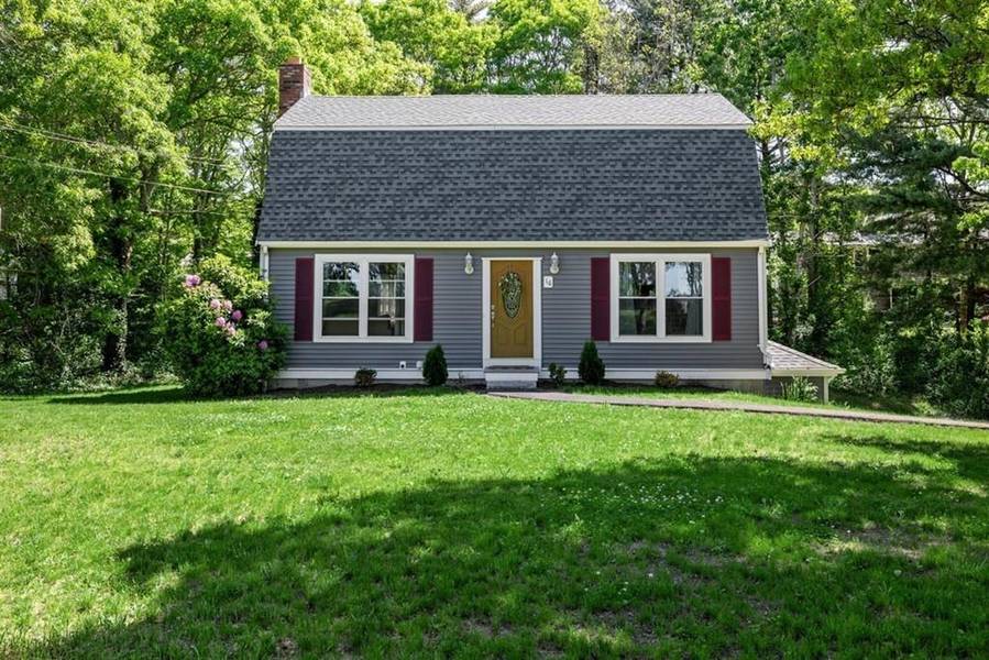 16 Homestead Rd, Bourne, MA 02562