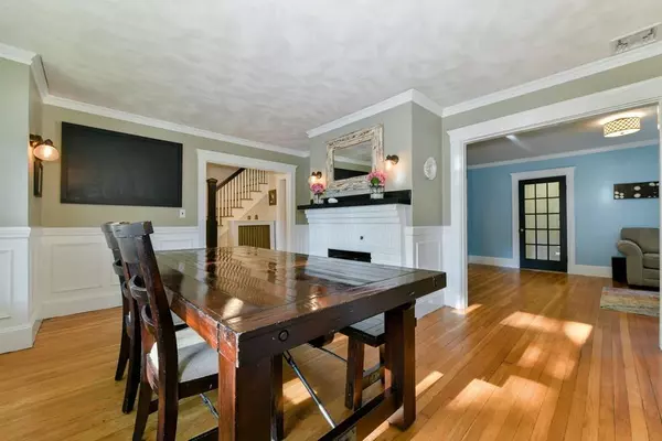 Milton, MA 02186,24 Ferncroft Rd