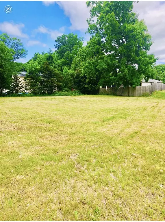 West Brookfield, MA 01585,24 Maple St,