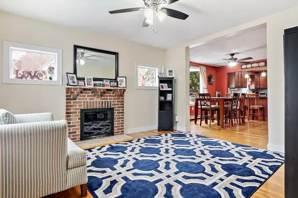 Saugus, MA 01906,16 Greenwood Ave