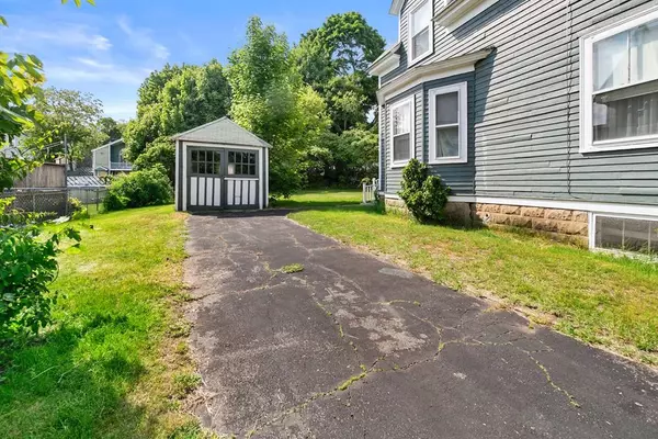 Saugus, MA 01906,11 Richard Street