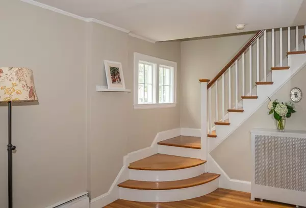 Milton, MA 02186,33 Rowe St.