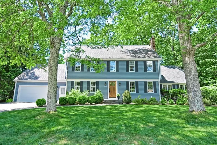 135 Blackberry Rd, North Attleboro, MA 02760