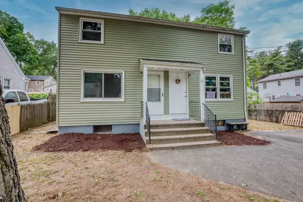 11-13 Baywood St, Springfield, MA 01109