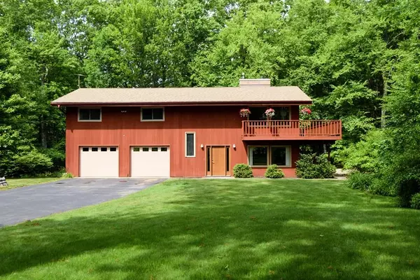 18 Black Horse Drive, Acton, MA 01720