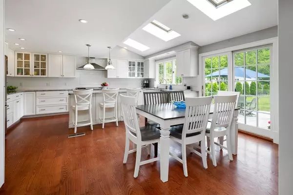 Hingham, MA 02043,29 Accord Pond Dr