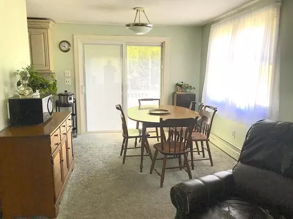 Plainville, MA 02762,3 Birchwood