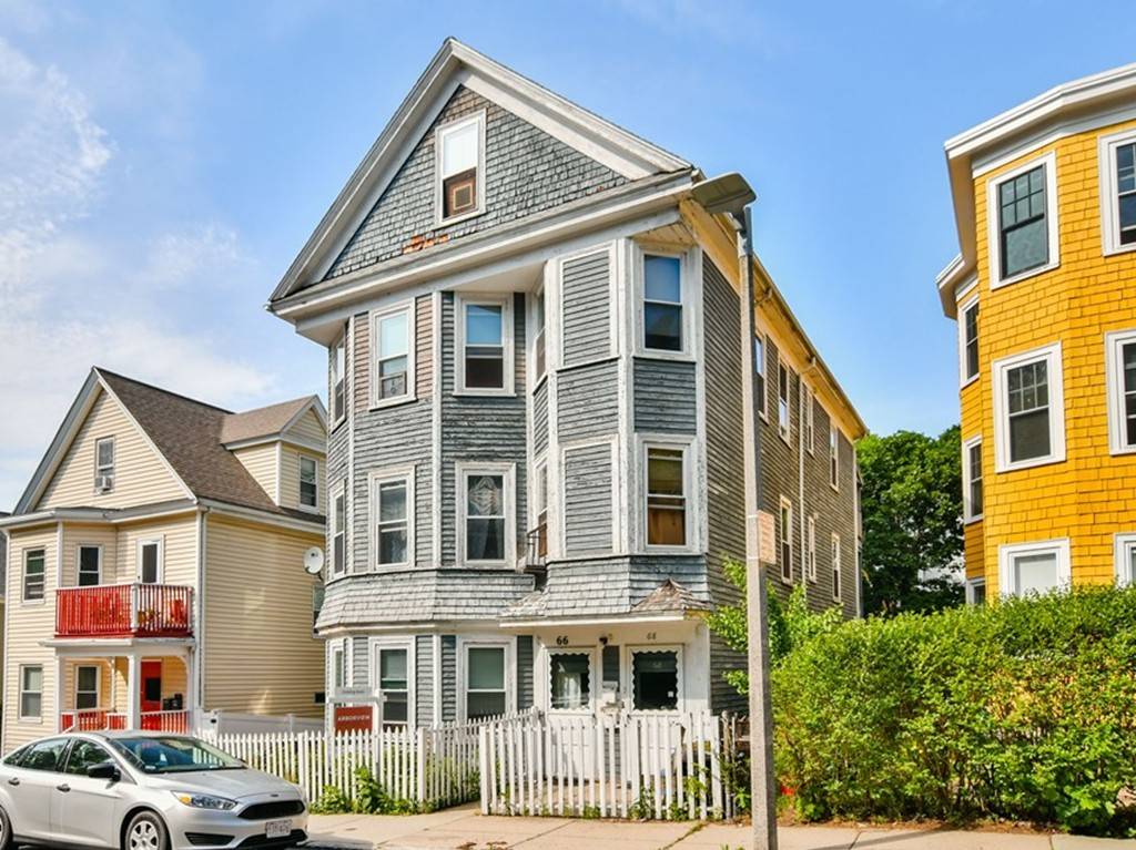 66 Woodlawn St, Boston, MA 02130