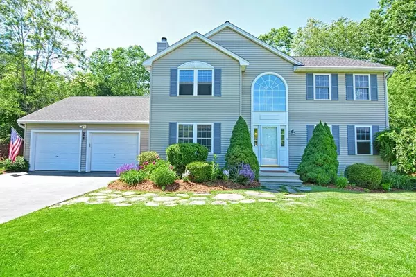 4 Oxbow Cir, Clinton, MA 01510