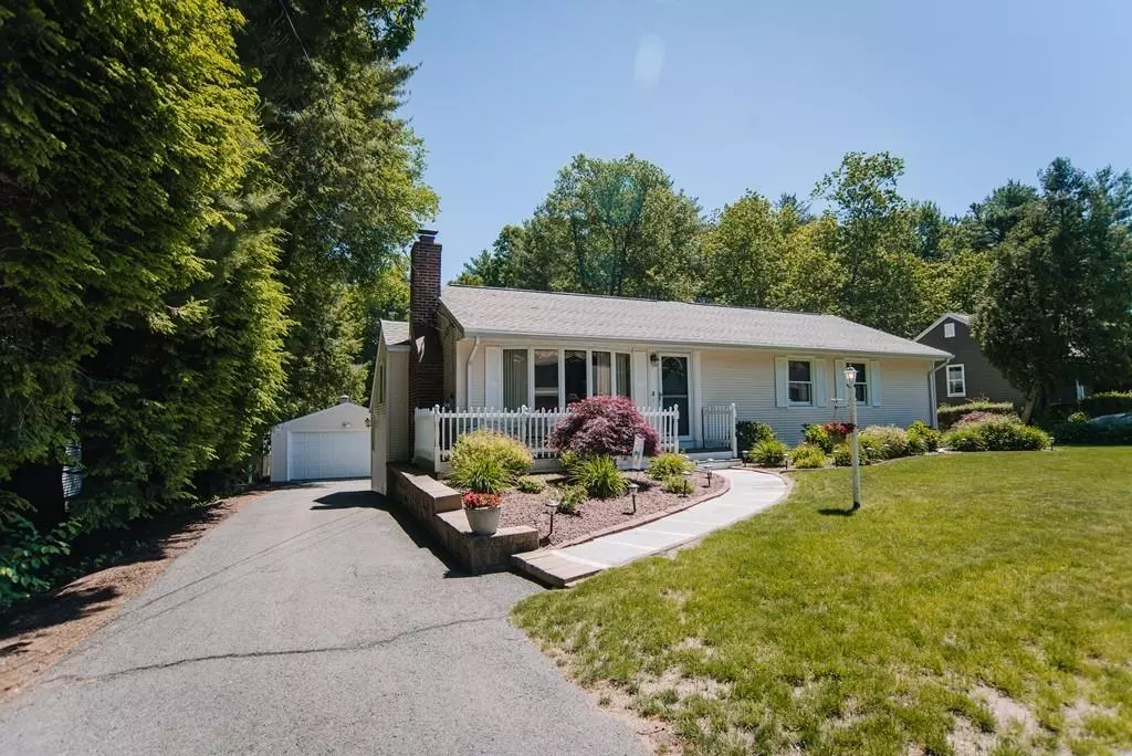 East Longmeadow, MA 01028,8 Kenneth Lunden Drive